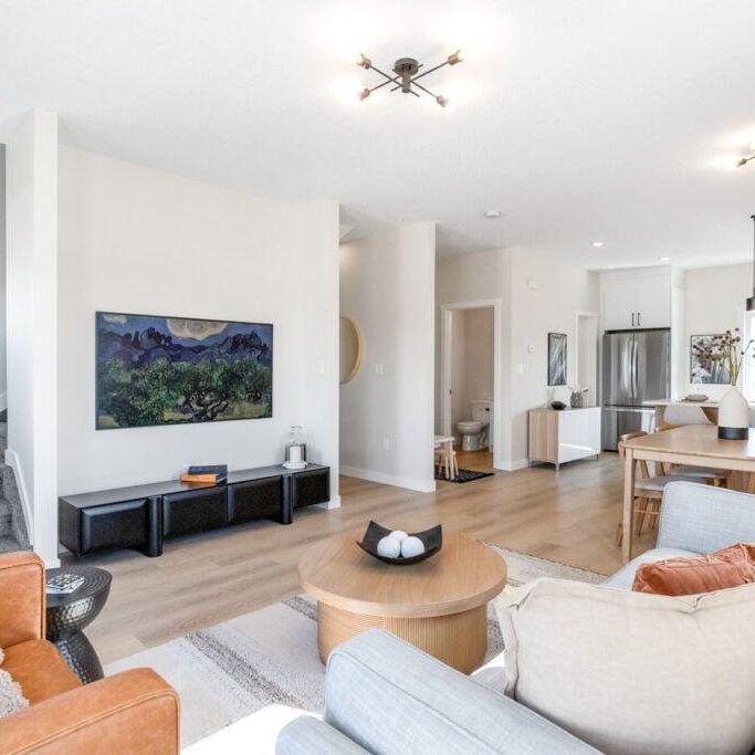 Edmonton Unfurnished townhouse Rental in Orchards - Stunning NEW Townhome In Vibrant Orchards Community With Double Garage! - Photo 1