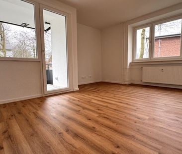 *** Erstbezug nach Modernisierung! Attraktive 3-Zimmerwohnung mit B... - Photo 4