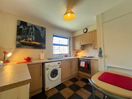 Apt 2, 100 University Avenue, Belfast BT7 1GY - Photo 2