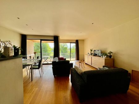 RUSTIG GELEGEN 2- SLAAPKAMERAPPARTEMENT MET TERRAS EN GARAGE - Photo 4