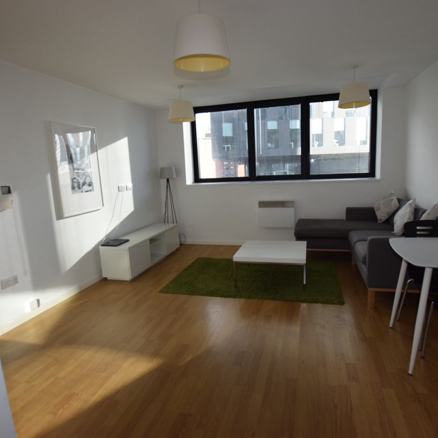 1 Bed Flat, Mann Island, L3 - Photo 1
