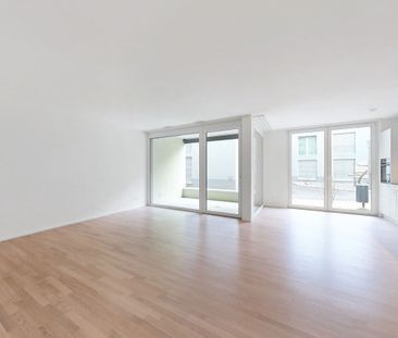 Modern, spacious and central living - Photo 2