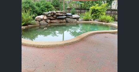 NEAT AND TIDY TOWNHOUSE - Photo 3