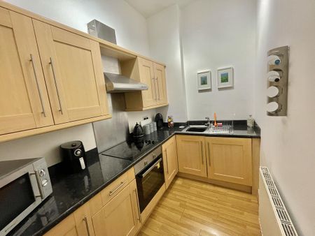 1 bedroom flat to rent - Photo 4