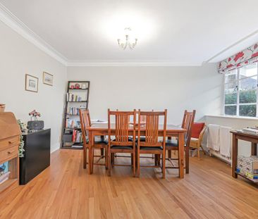 3 bedroom flat to rent - Photo 4