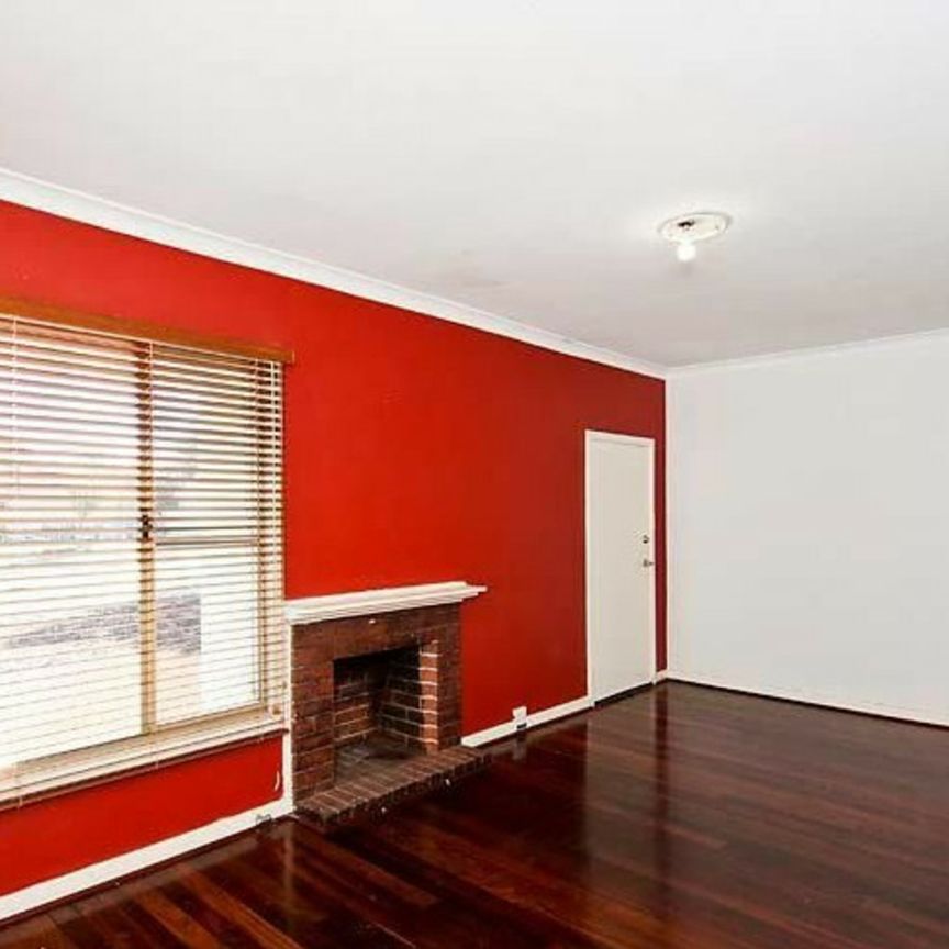 Spacious Charming Family Home - Photo 1