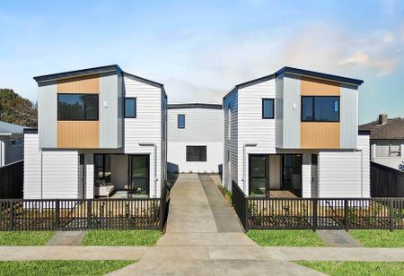 Brande New 3 Bedroom Townhouse in Manurewa - Photo 3