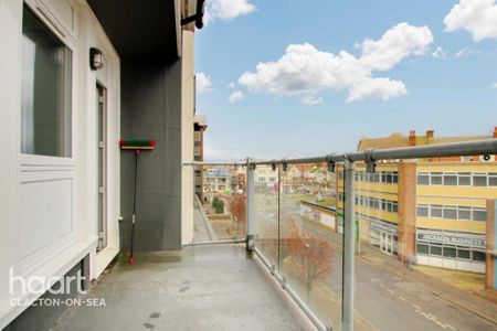 2 bedroom apartment to rent - Photo 5