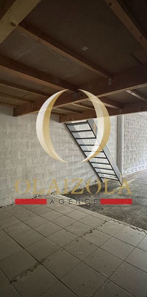 Location Maison 1 pièce 42m² - Photo 1