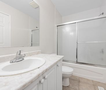 For Lease - 3356 Redpath Circle, Mississauga, Ontario - Photo 6