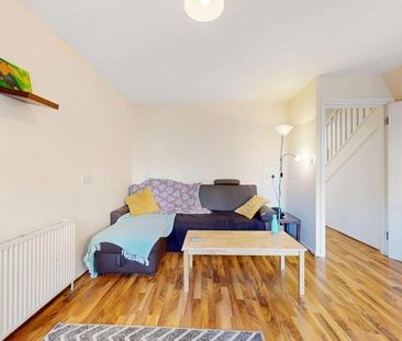 2 bedroom terraced house to rent - Photo 3