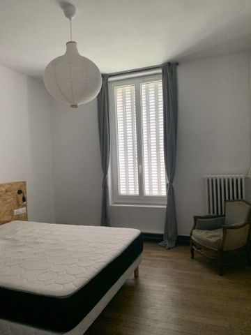 Location Appartement 3 pièces 97m² VALENCE 26000 - Photo 2