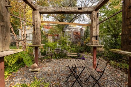 For Lease - 927 Bathurst Street Unit# Main/Upper, Toronto, Ontario - Photo 4