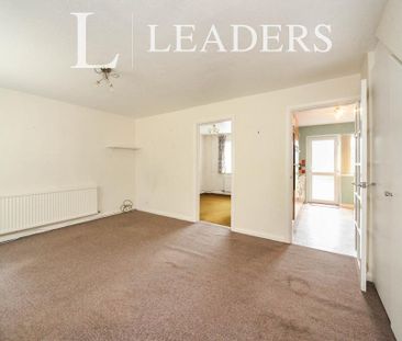 3 bedroom semi-detached house to rent - Photo 5