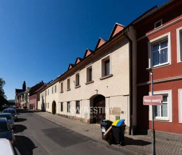 Pronájem prostorného bytu 3+kk (100 m - Fotografie 2