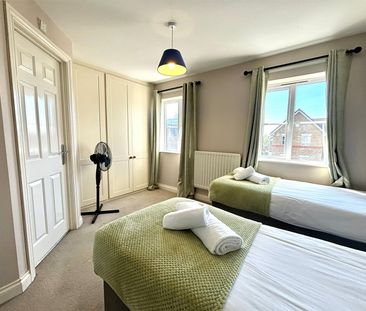 4 bedroom house - townhouse - Photo 3