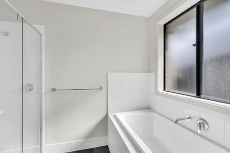 Low maintenance home with Lake view! - Photo 5