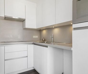 Ruim woonappartement in het stadscentrum met open zicht op het Mijn... - Photo 3