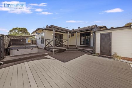 240 Marco Ave, Panania NSW 2213 - House For Rent | Domain - Photo 4