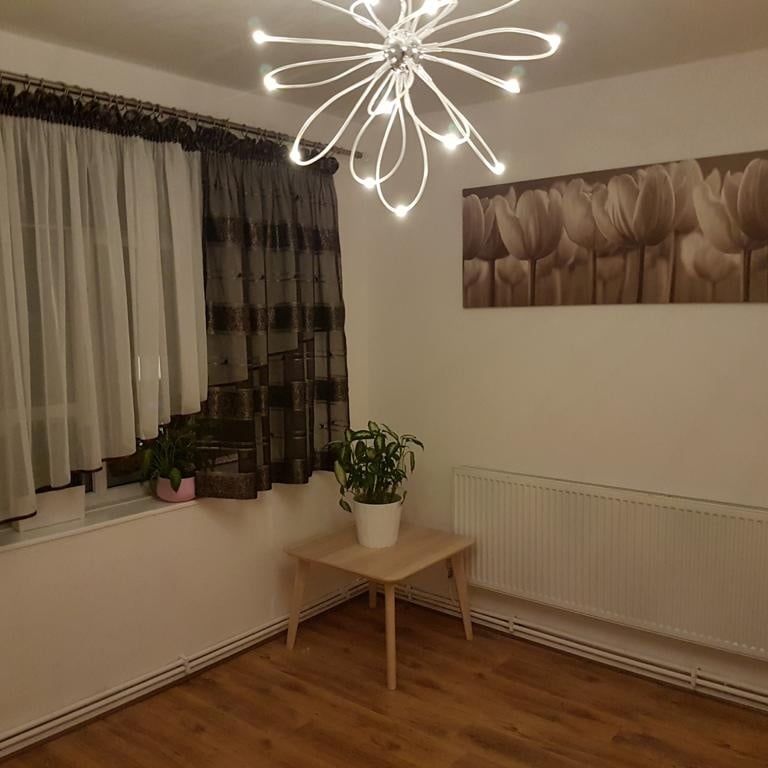 2 Bed Flat, Darenth Road, N16 - Photo 1