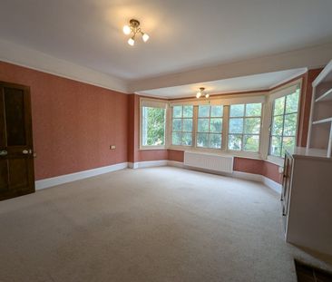 4 Bed Maisonette, Birdhurst Gardens, CR2 - Photo 5