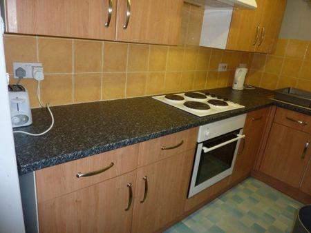 4 Bed - John Street, Hyde Park, Ls6 - Photo 5