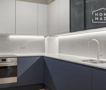 3 bedroom flat to rent - Photo 2