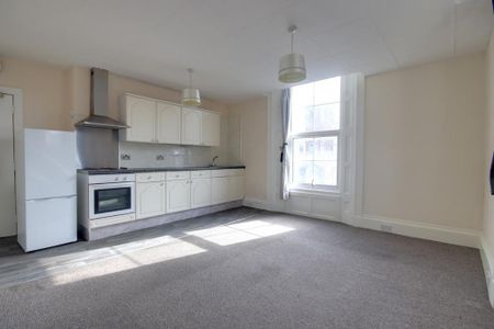 1 bedroom flat to rent - Photo 5