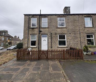 2 bedroom end of terrace house to rent - Photo 4