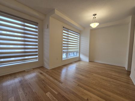 For Lease - 36 Lake Trail Way, Whitby, Ontario - Photo 5