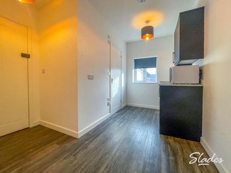 Studio to rent - Photo 3