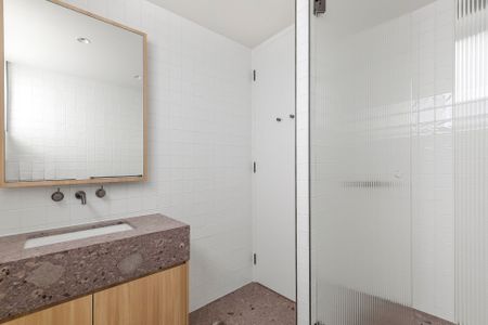 Prestige 3-Bed Terrace for Lease - Private Lift & Double Garage - Photo 4