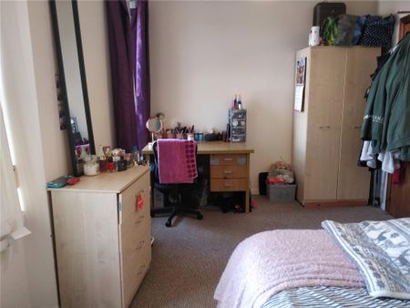 5 bedroom house to rent - Photo 2