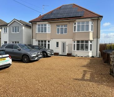 Poole, Dorset - Photo 3