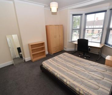 6 bedroom house to rent - Photo 4