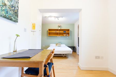 Flat 21a West Cromwell Road, Earls Court SW5 9QL - Photo 4