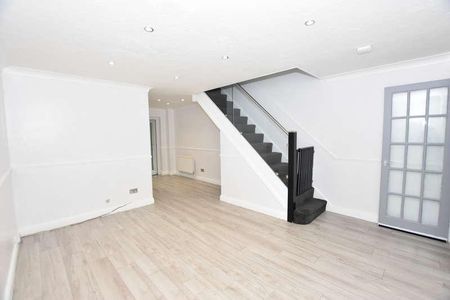 Worthing Mews, Martello, CO15 - Photo 5