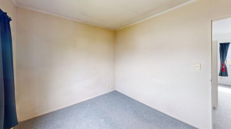 Paraparaumu - 2 Bedrooms - Photo 2
