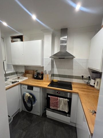 2 Bed Flat, Deloraine House, SE8 - Photo 4