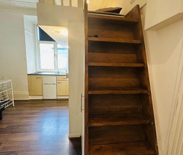 Studio to rent - Photo 2