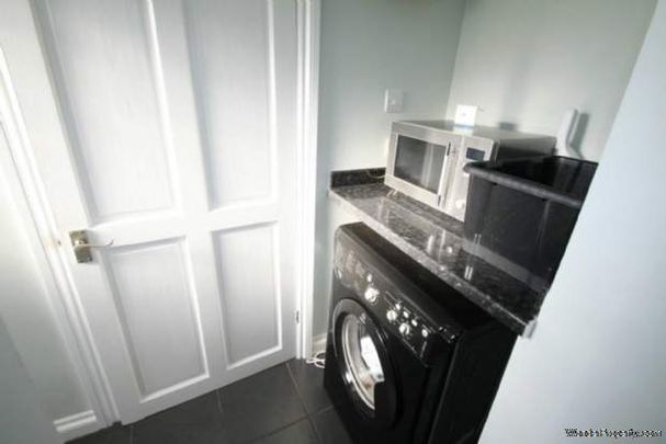 2 bedroom property to rent in Plymouth - Photo 1