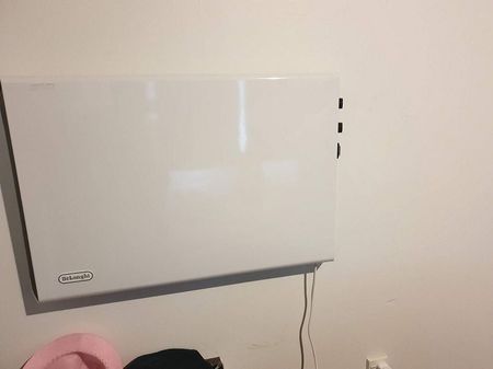 Bright & Spacious 1-Bedroom – Internet Included - Photo 4