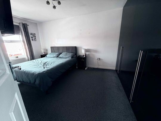 2 bedroom terraced house to rent - Photo 1