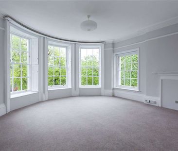 Duplex apartment in stunning Grade II listed building in central Tu... - Photo 3