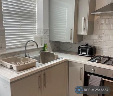 3 bedroom terraced house to rent - Photo 6