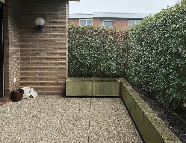 Gepflegte 1-Zimmer-Hochparterrewohnung mit Balkon und Keller in direkter Nähe zur Polizeiakademie - Photo 1