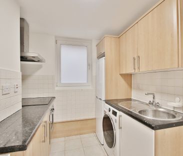 More Close, St Paul's Court, Hammersmith, London, W14 - Photo 1