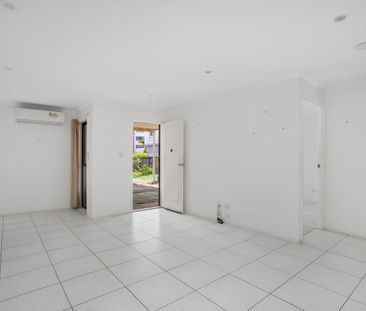 Neat and Tidy Apartment in Beachside Complex - Photo 2