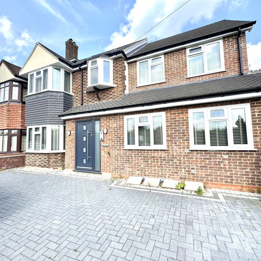Old Ruislip Road, Northolt, UB5 6QQ - Photo 1