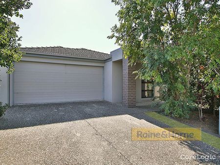 MODERN 3 BEDROOM FAMILY HOME WITH AIR CON. - Photo 5